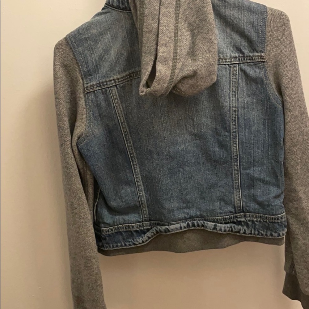 Jean jacket - Picture 2 of 3